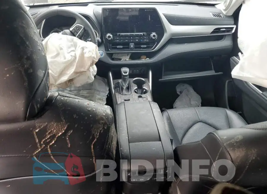 5TDEBRCH7NS085705 Photo# 8