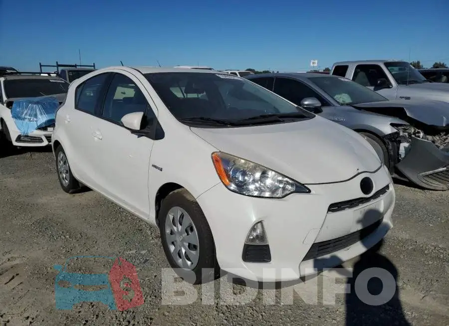 JTDKDTB32E1564949 Photo# 4