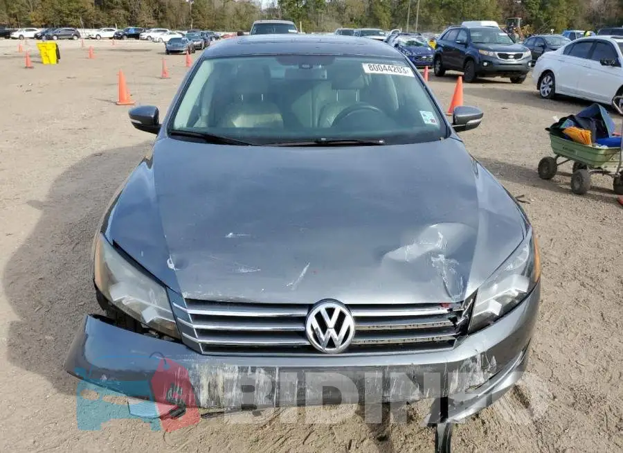 1VWCS7A34EC057085 Photo# 5