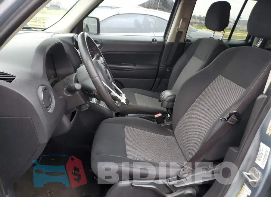 1C4NJPFB4ED515295 Photo# 7