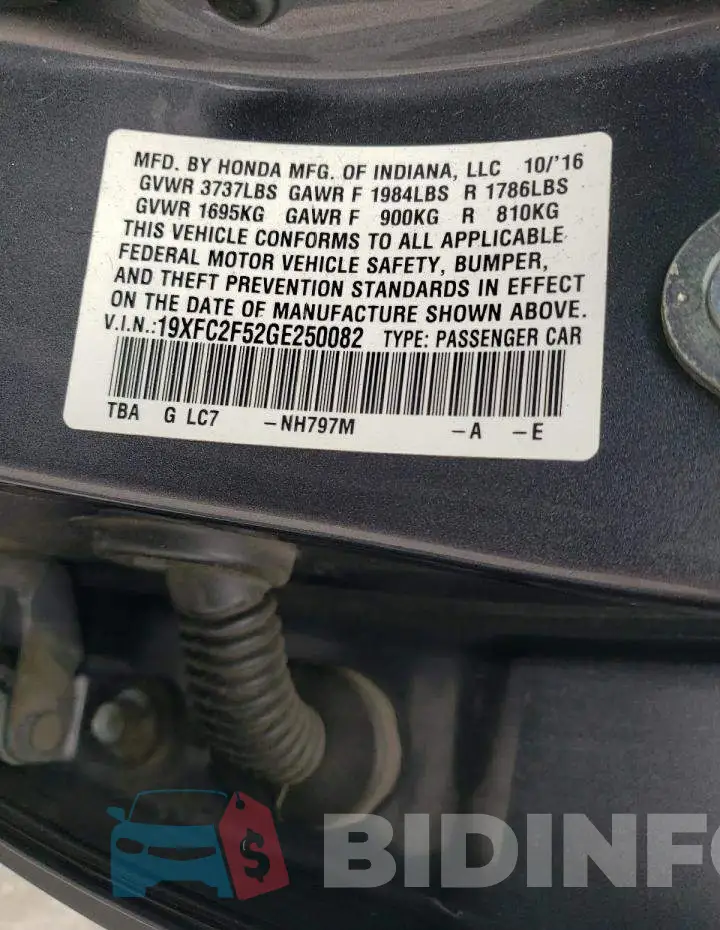 19XFC2F52GE250082 Photo# 12