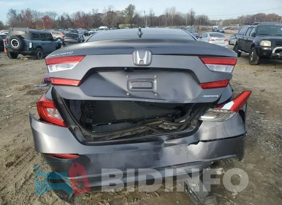 1HGCV3F47JA000634 Photo# 6