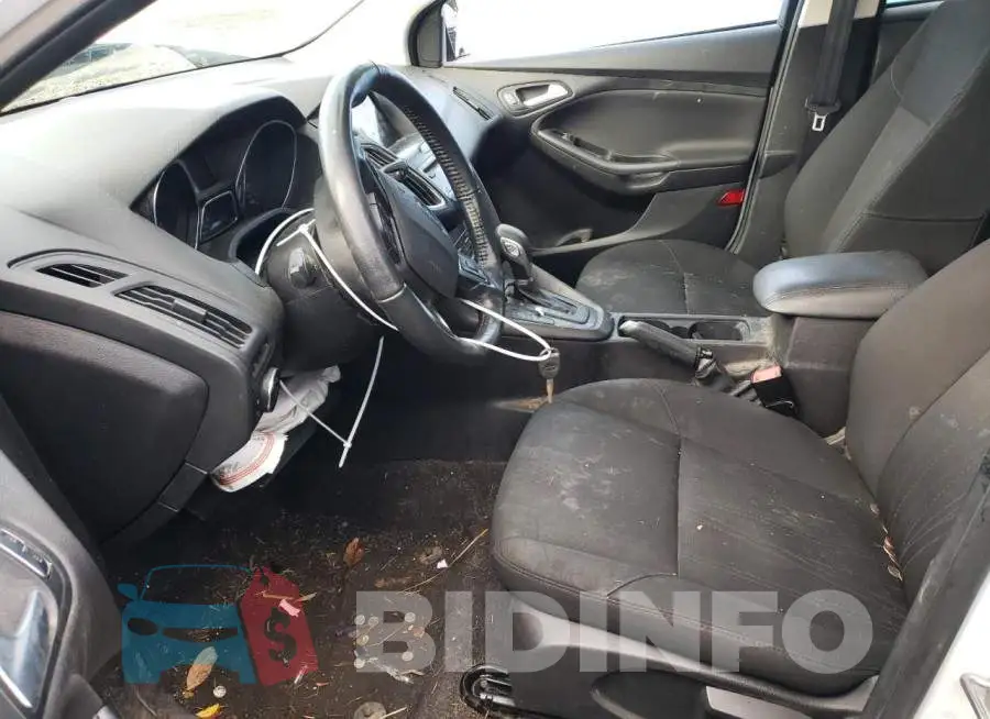1FADP3M2XHL308786 Photo# 7