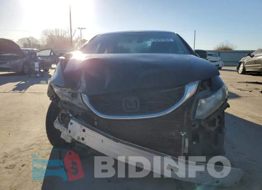 19XFB2F73FE024782 Photo# 5