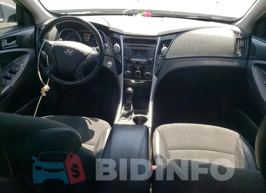 5NPEC4AC1EH871013 Photo# 8