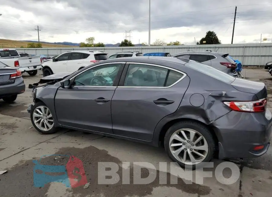 19UDE2F33JA004427 Photo# 2