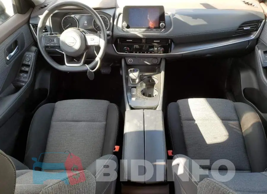 5N1BT3BA4NC674242 Photo# 8