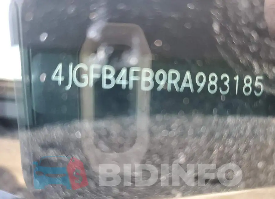 4JGFB4FB9RA983185 Photo# 13
