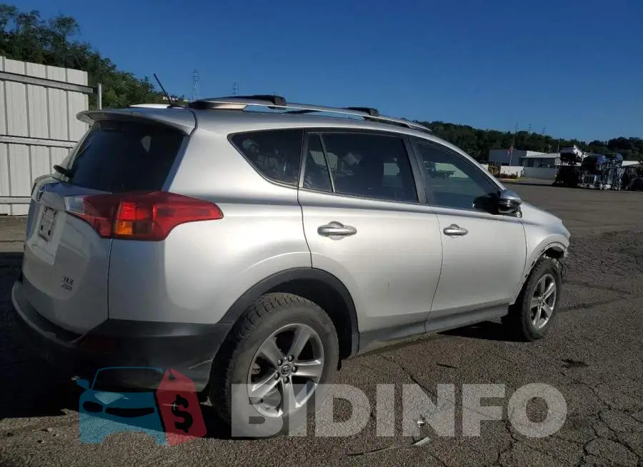 JTMRFREV7FD170341 Photo# 3