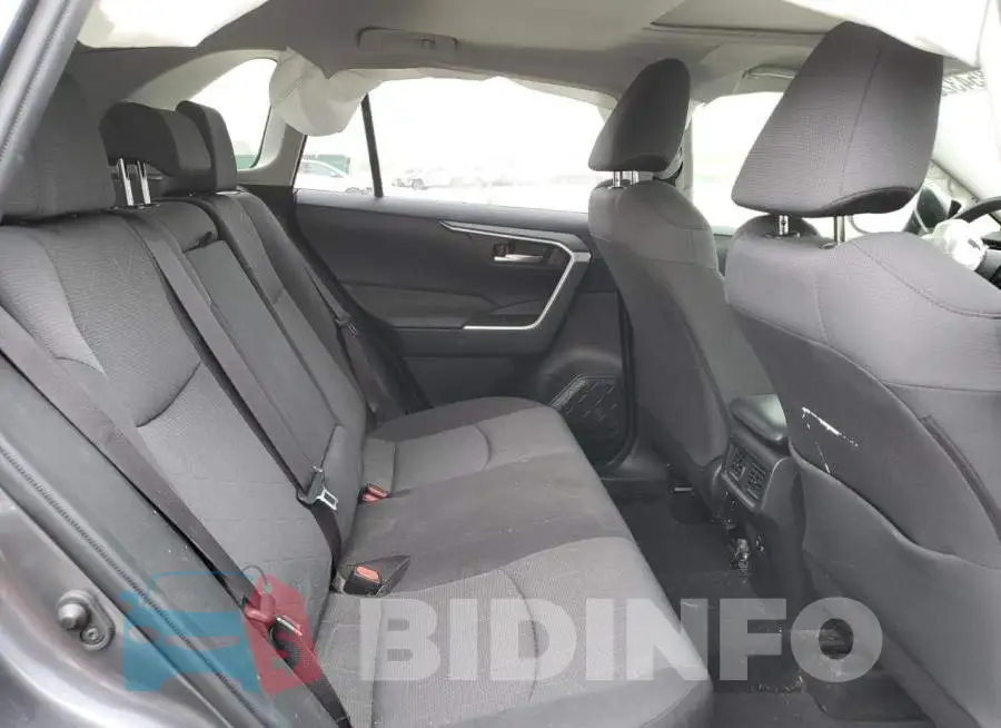 JTMW1RFVXKD018872 Photo# 10