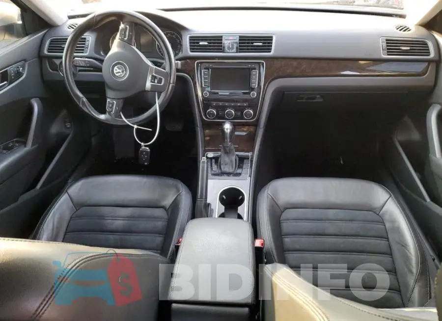 1VWCN7A33EC010282 Photo# 8