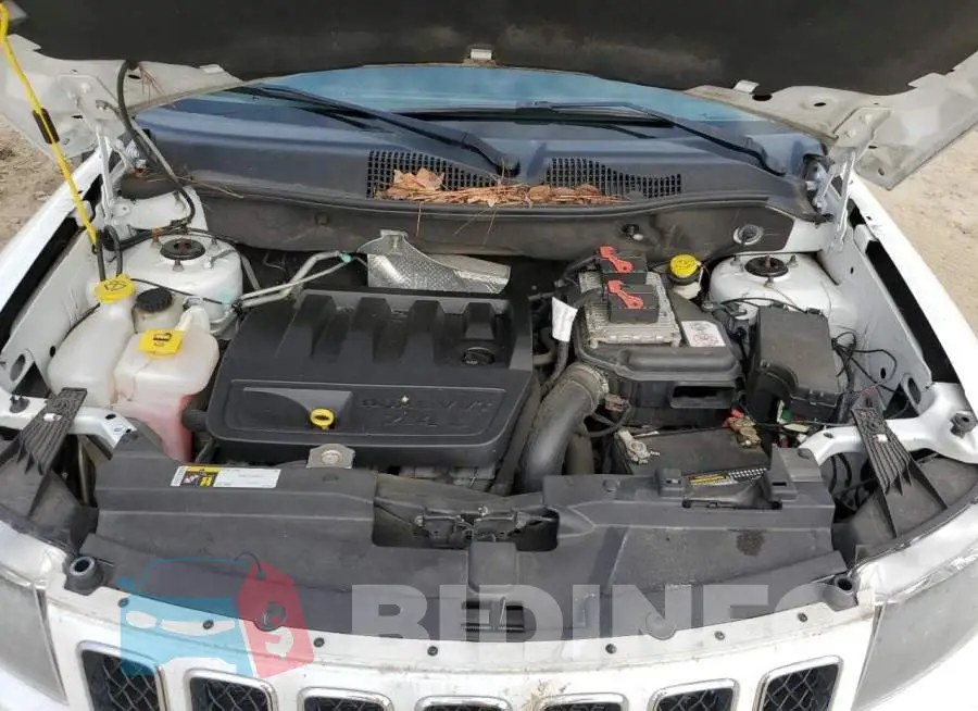 1C4NJDBB7GD712971 Photo# 11