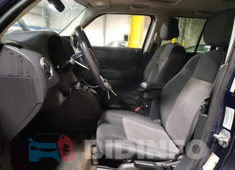 1C4NJRFB0ED507576 Photo# 7