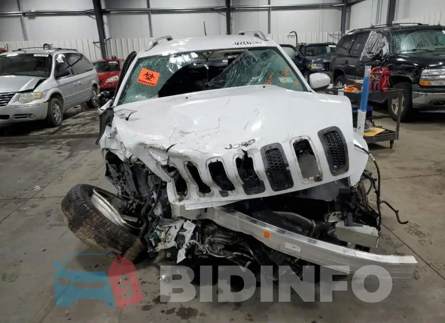 1C4PJMCB8EW142553 Photo# 5