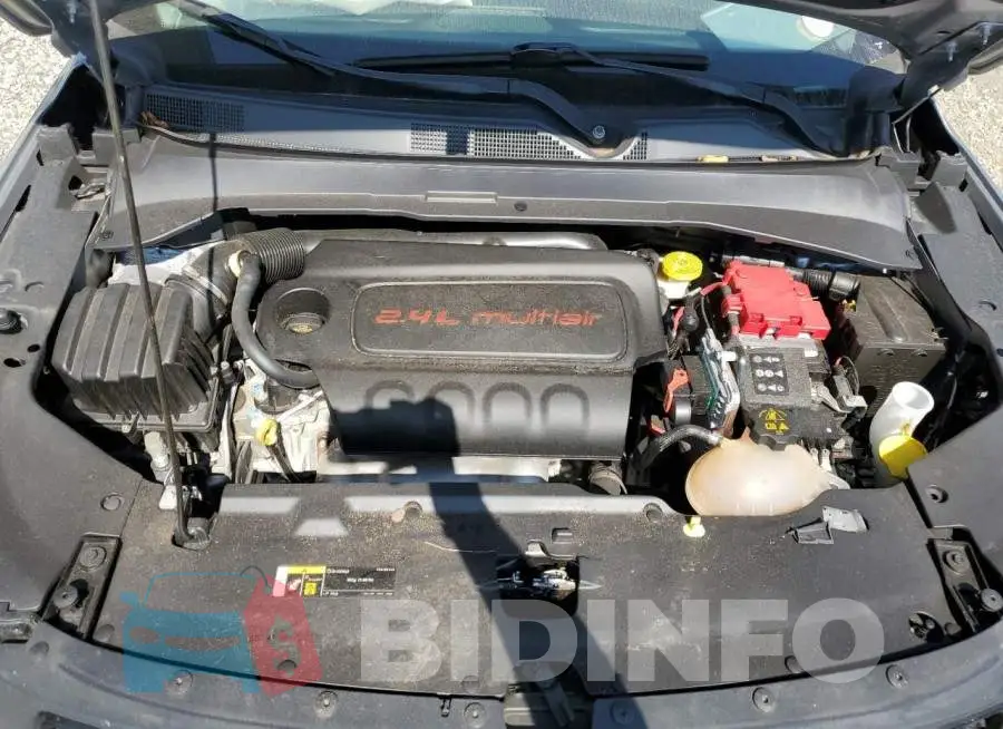 3C4NJCBB9KT815175 Photo# 11