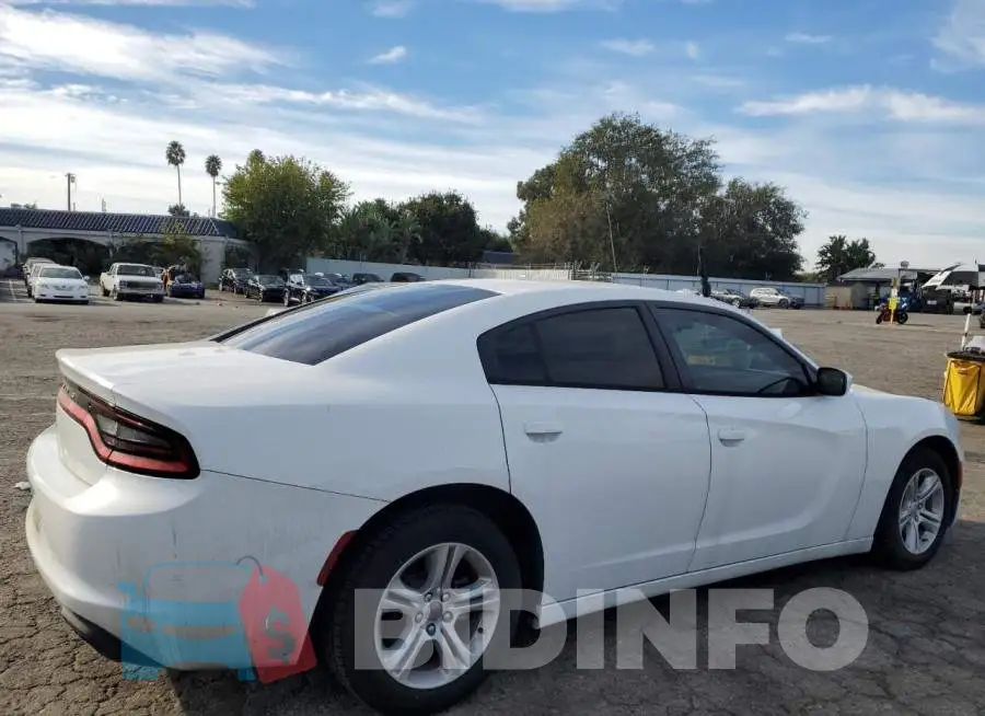 2C3CDXBG6FH896933 Photo# 3