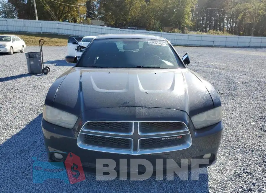 2C3CDXHG8EH330813 Photo# 5