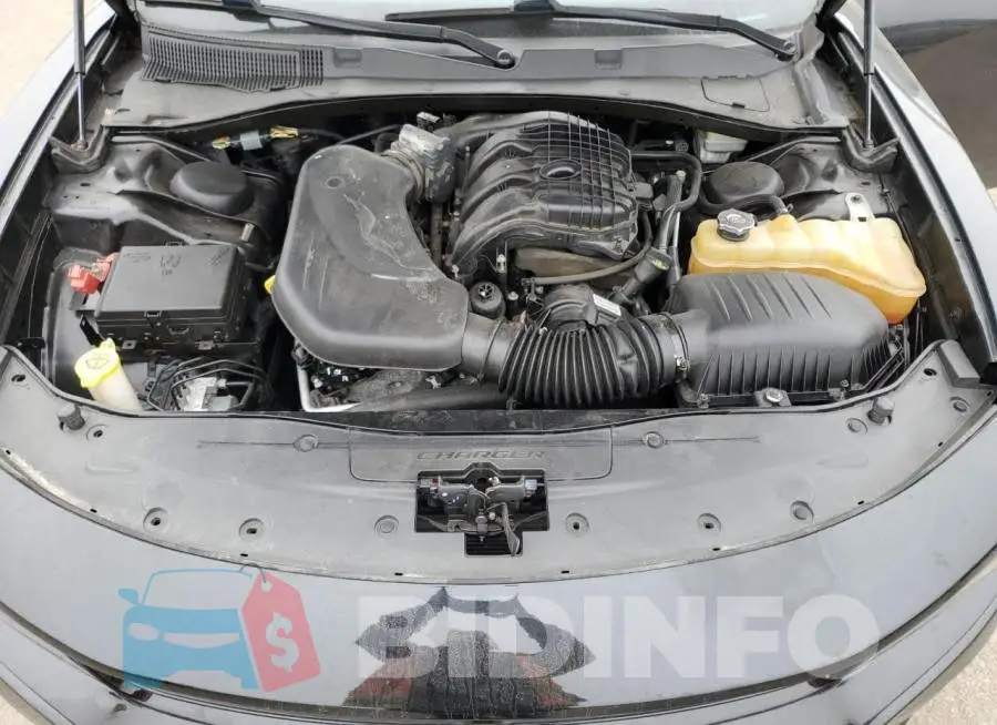 2C3CDXJG1FH828251 Photo# 11