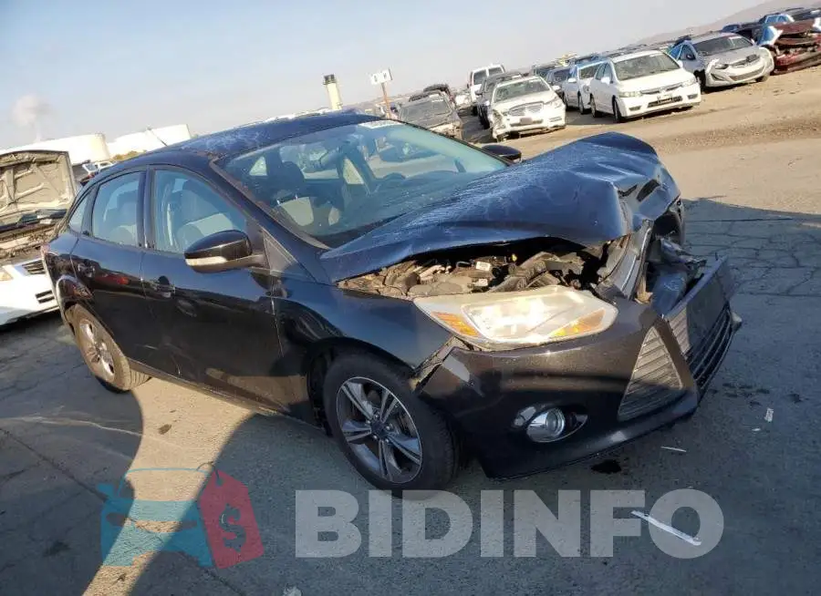 1FADP3F2XEL230423 Photo# 4