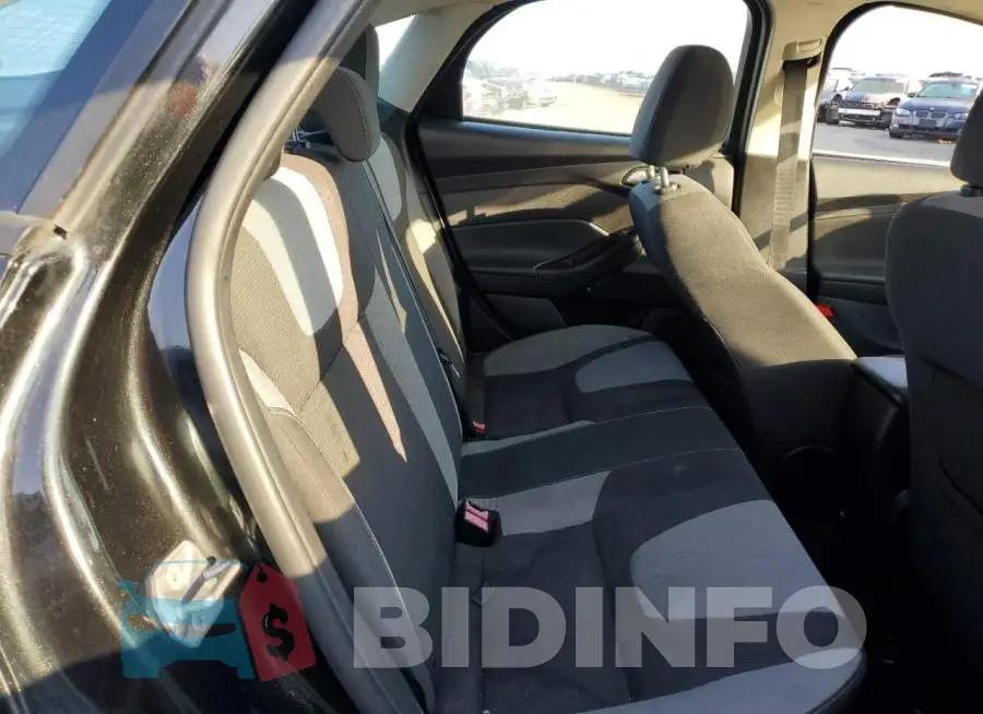 1FADP3F2XEL230423 Photo# 10