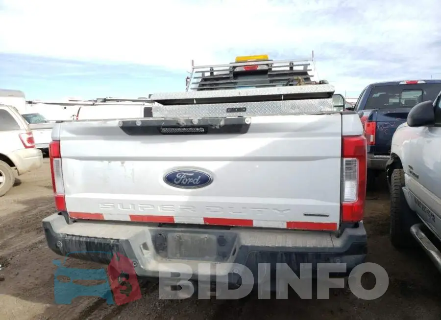 1FT7X2B60KEC24978 Photo# 6