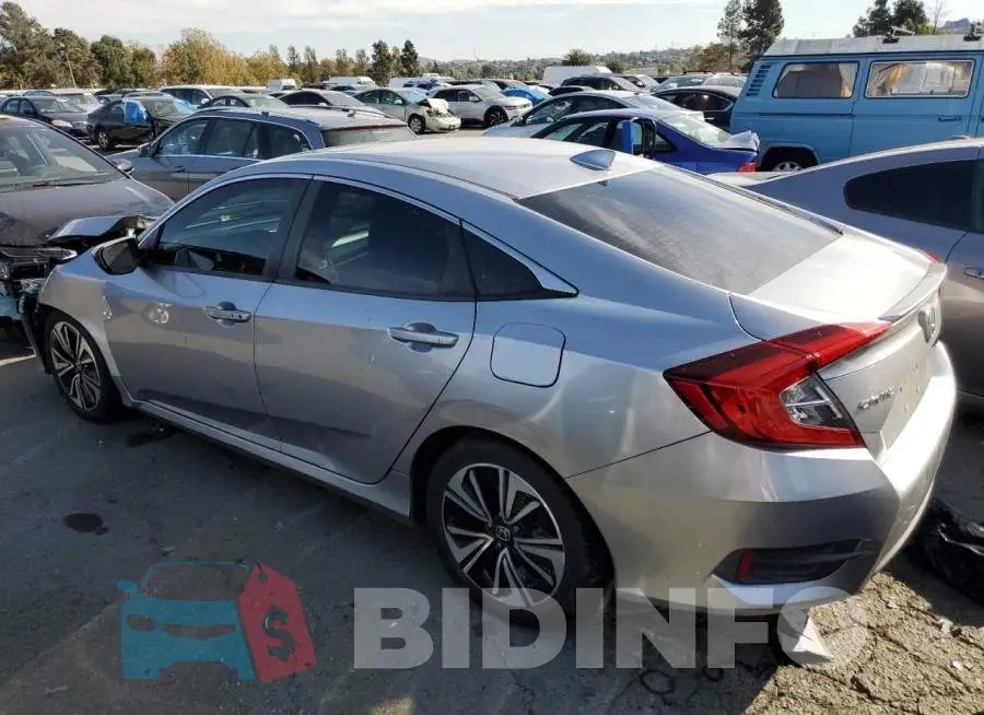 19XFC1F38HE212799 Photo# 2