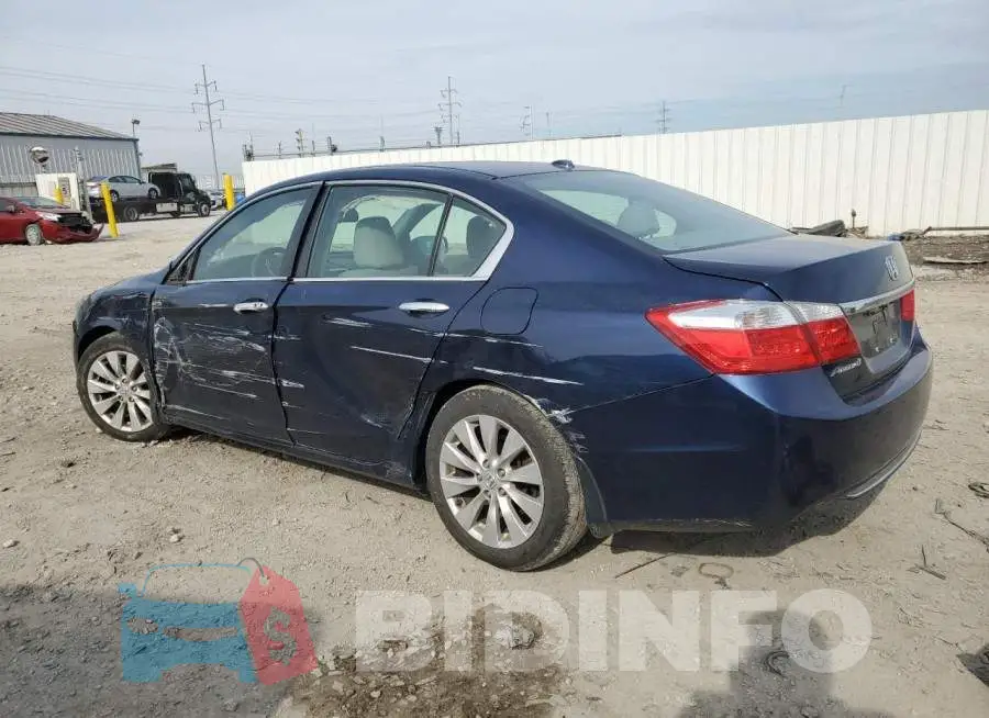 1HGCR2F82FA147923 Photo# 2