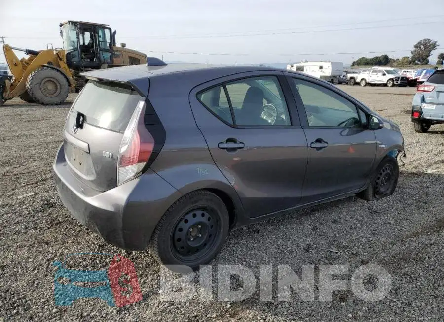 JTDKDTB32F1111643 Photo# 3