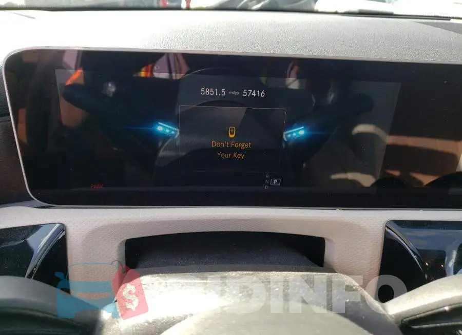 WDD3G4FB4KW021237 Photo# 9