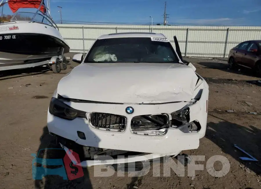 WBA8E5G56JNU47355 Photo# 5