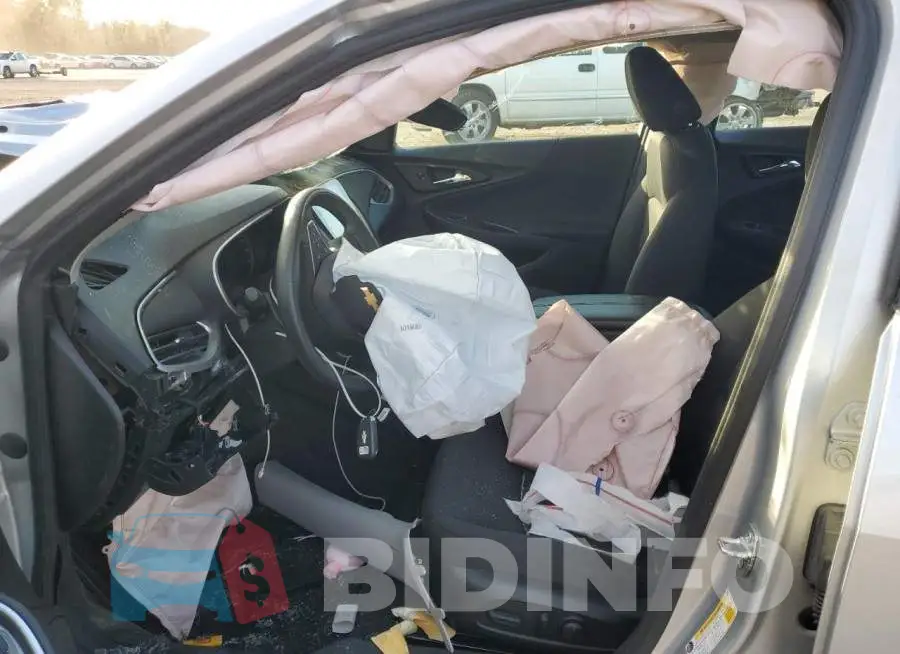 1G1ZD5ST4NF120932 Photo# 7