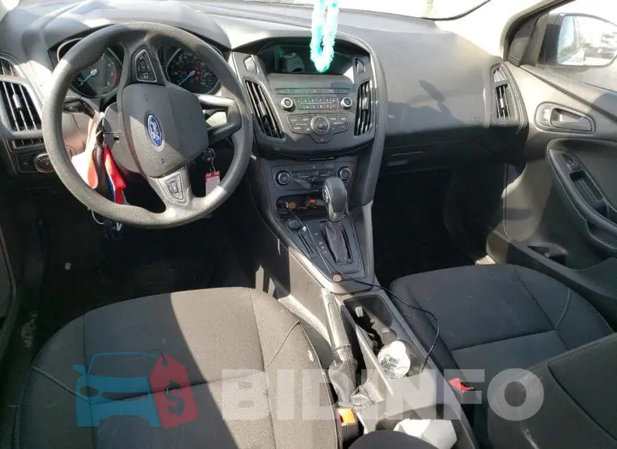 1FADP3E2XJL303916 Photo# 8