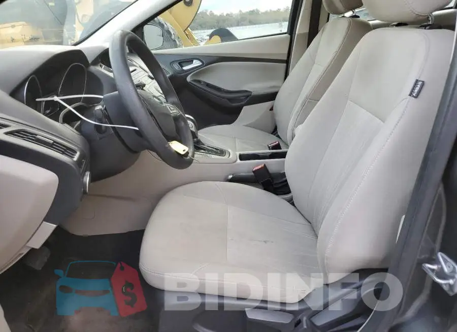 1FADP3F26GL335222 Photo# 7