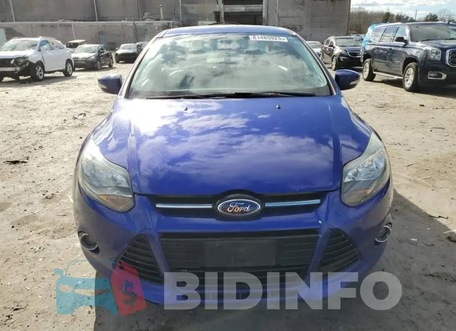 1FADP3J2XEL240747 Photo# 5