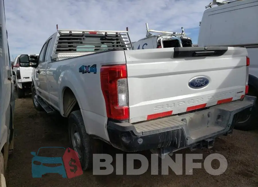 1FT7X2B60KEC41313 Photo# 2