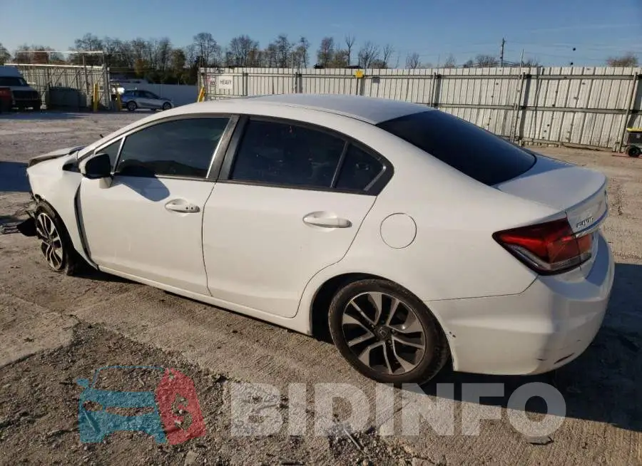 19XFB2F8XEE031719 Photo# 2