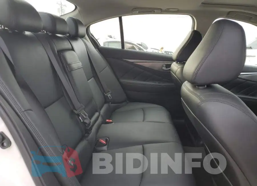 JN1BV7AP1FM357402 Photo# 10