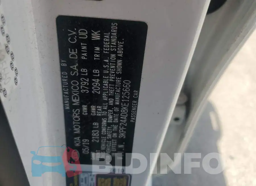 3KPF24AD8KE125660 Photo# 13
