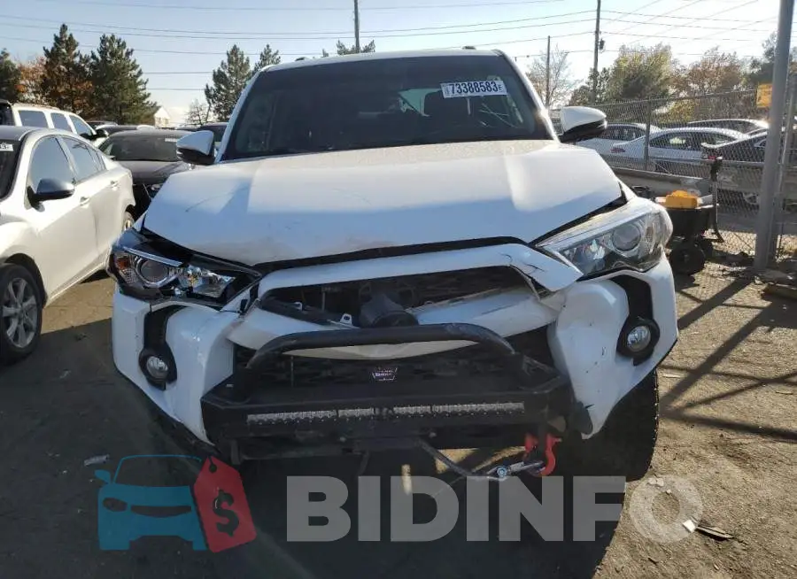 JTEBU5JR3K5611729 Photo# 5