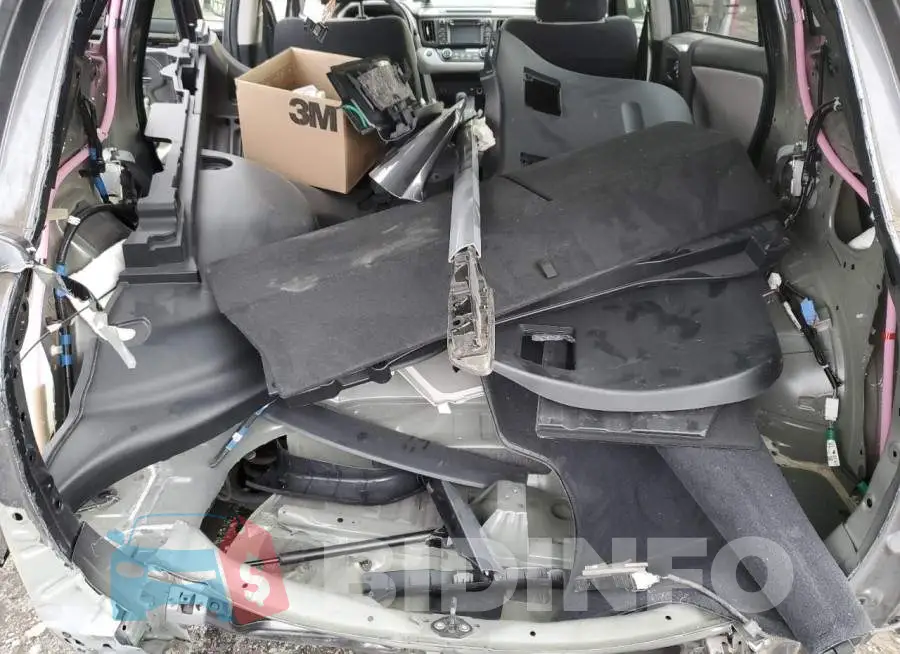 JTMRFREV4JJ221854 Photo# 12