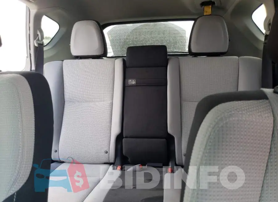 JTMRJREV1HD151334 Photo# 10