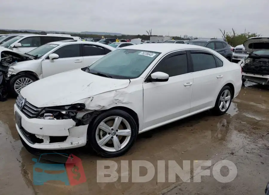 1VWBS7A33EC115229 Photo# 1