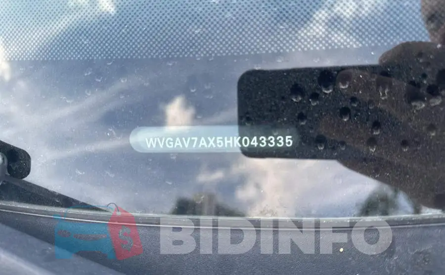 WVGAV7AX5HK043335 Photo# 10