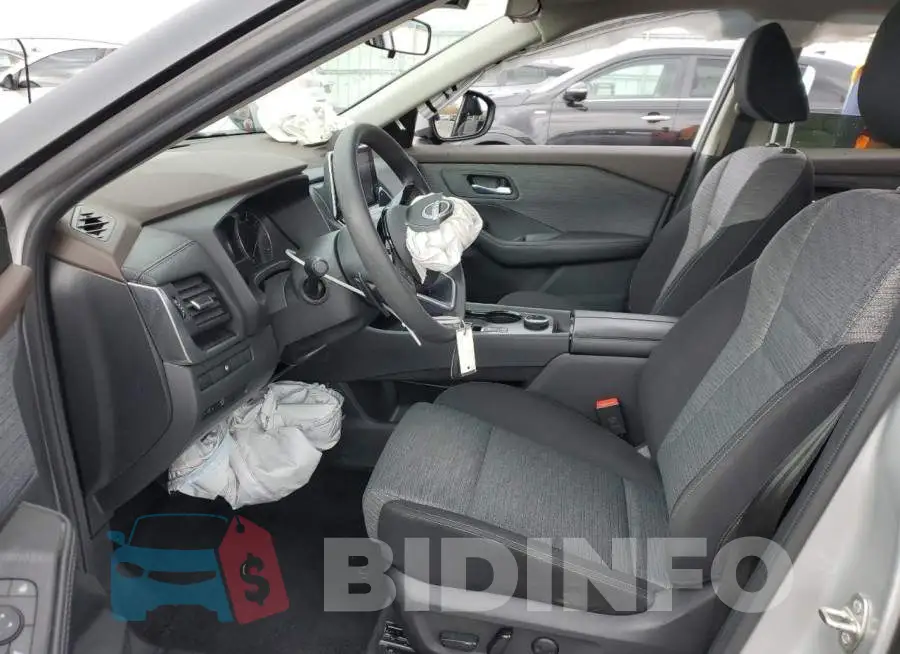 JN8BT3BB4PW468180 Photo# 7