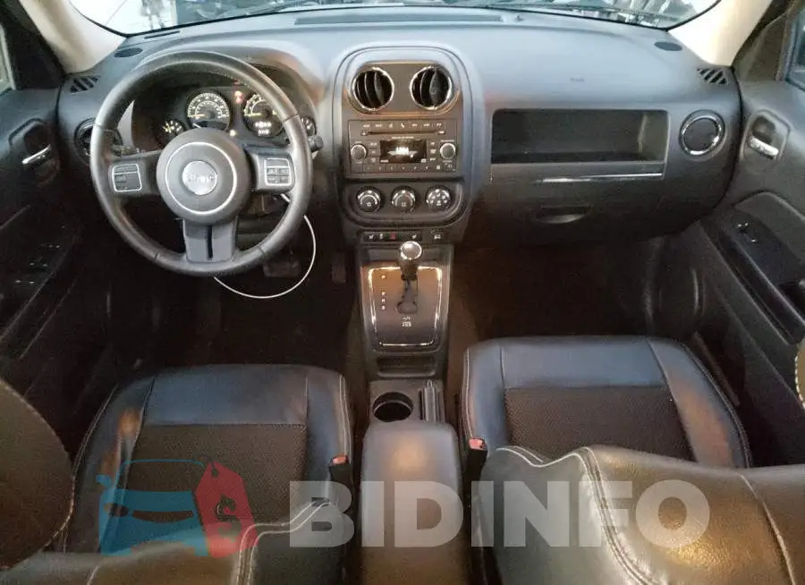 1C4NJPBAXGD706347 Photo# 8