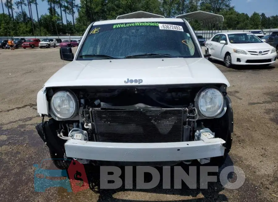 1C4NJPFA3ED660500 Photo# 5