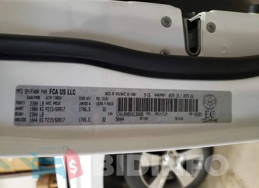 1C4NJRAB5HD136085 Photo# 14