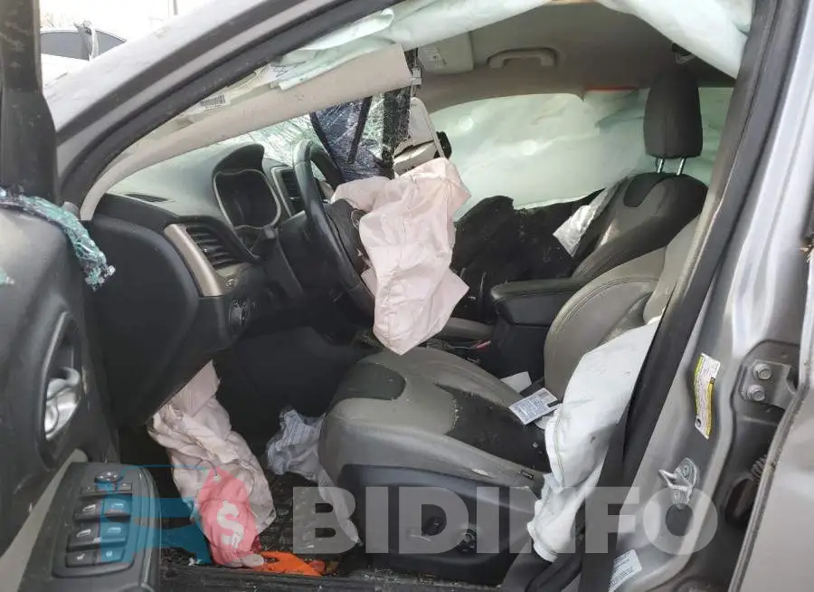 1C4PJLCB2FW629081 Photo# 7