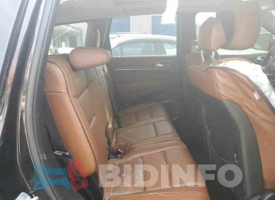 1C4RJFJT8FC215665 Photo# 10