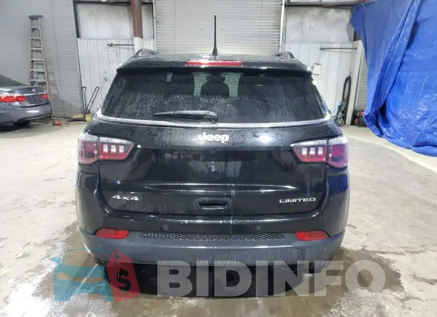 3C4NJDCB8JT280858 Photo# 6